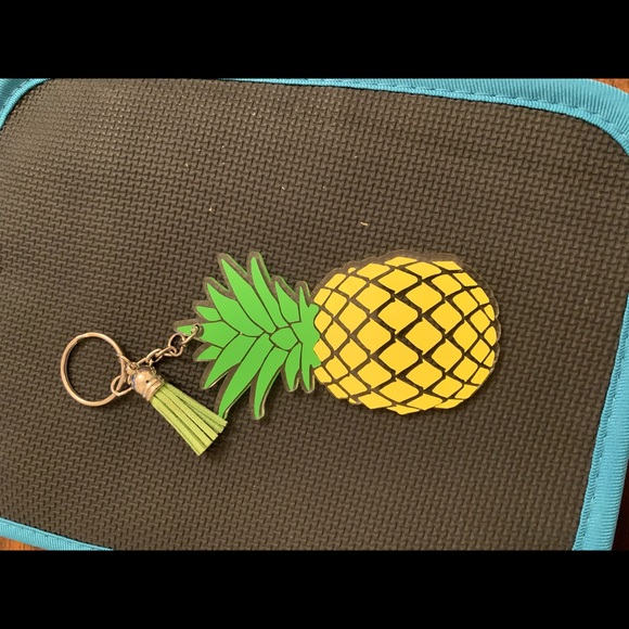 Mom and baby key chains plus other custom keychain - Picture 11 of 16